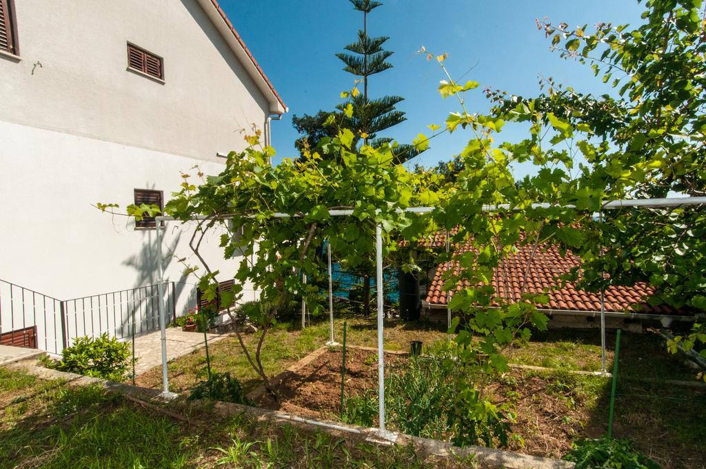 Apartments & Rooms Bianca Mali Lošinj Екстериор снимка